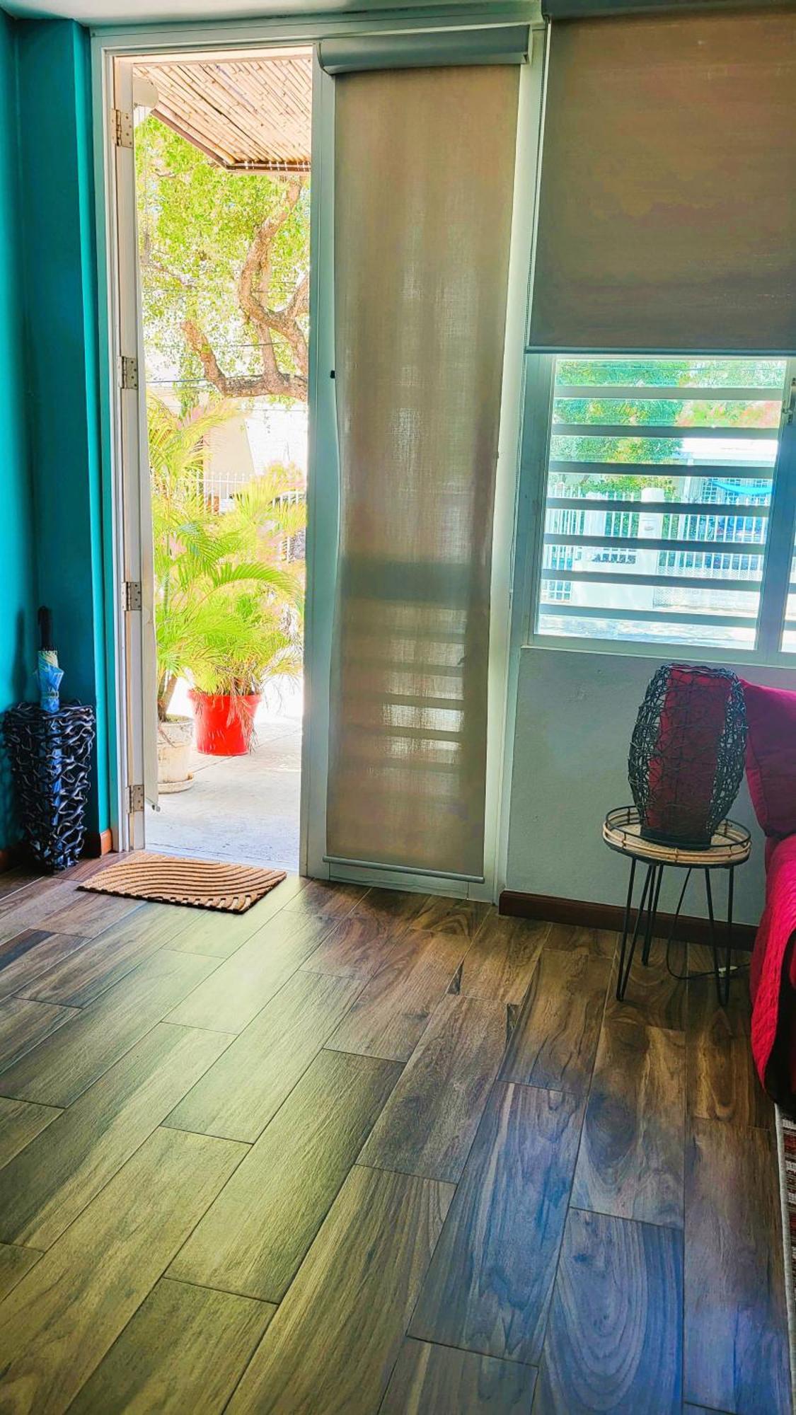 Cozybeach Large 1Bdrapt 50 Steps From Atlantic Ocean Private Street Between Ocean Park & Isla Verde 5 Mins From Airport Сан-Хуан Екстер'єр фото